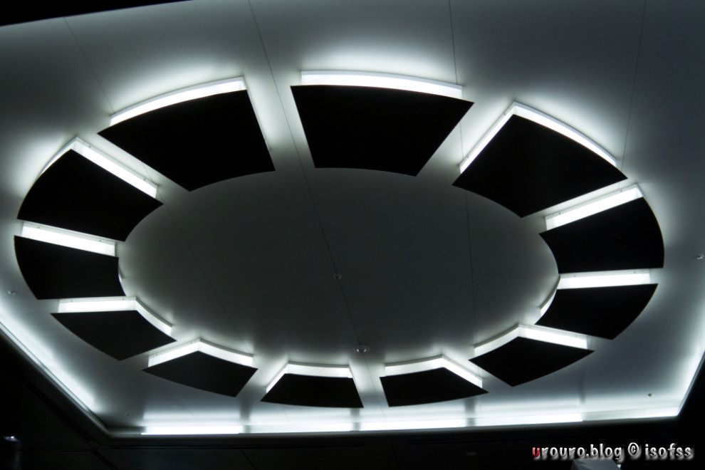 PENTAX Q10のハイライトの階調表現を見てみよう。かっこいい照明を撮ってみた。