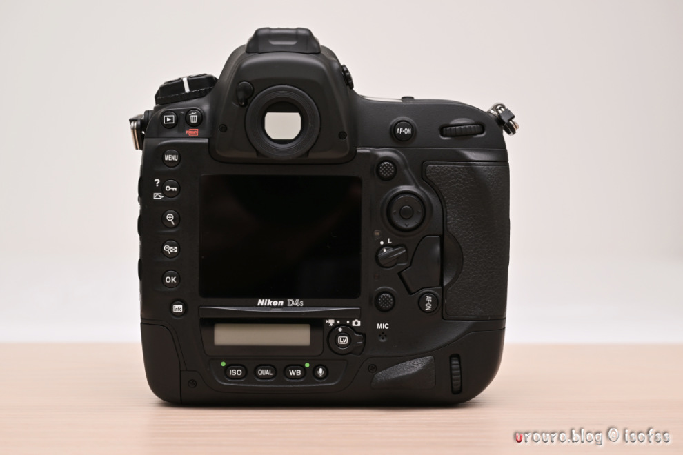 Nikon D4s外観写真・背面