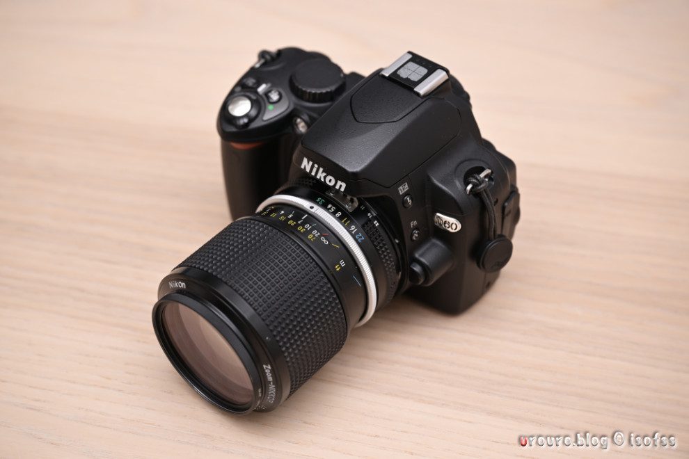 Nikon D60とAi Zoom NIKKOR 43-86mm F3.5の外観写真。