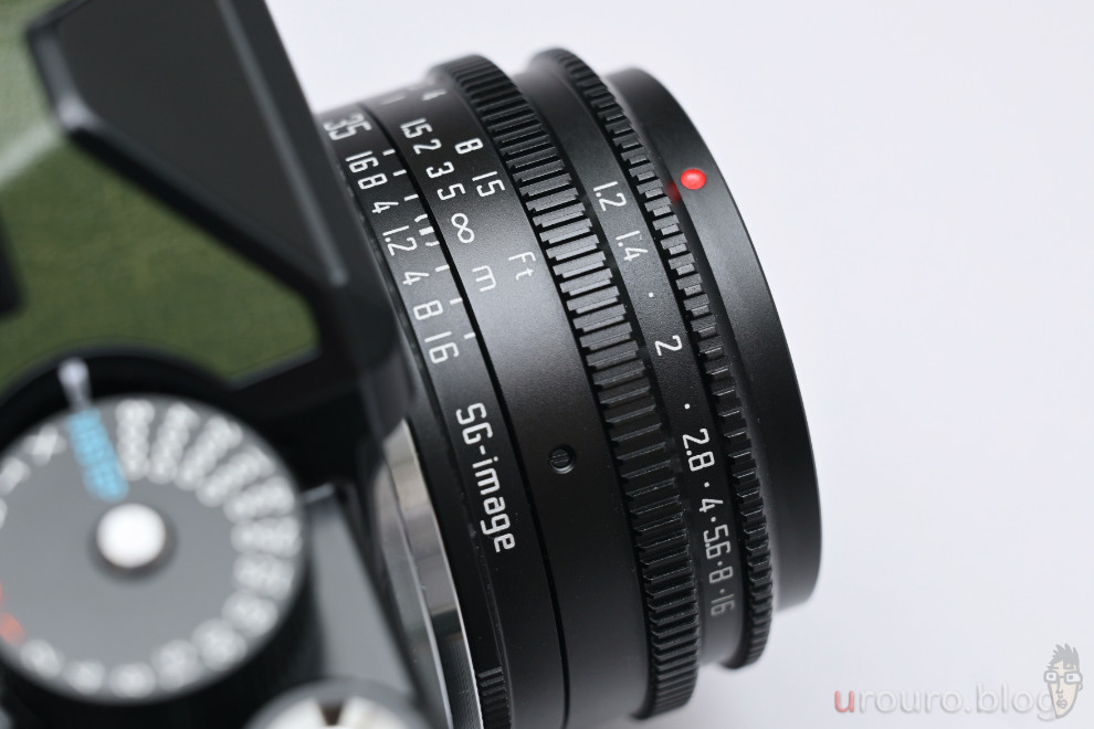 SG-image 35mm F1.2の凄いところは、測距メモリの墨入れだ。この価格で質感を追い込んできたことは素晴らしい。