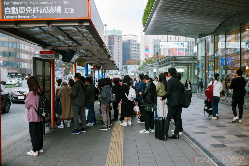 SG-image AF 25mm F1.8は換算37.5mmの画角を持つ。街歩きスナップには使いやすい画角だ。ただし最短撮影距離は30cmと寄れない方だ。